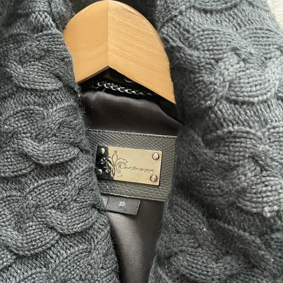 Men’s Mackage wool coat with removable collar. Excellent condition. - Picture 5 of 6